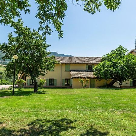 Abadia Farneto Villa Gubbio Bagian luar foto