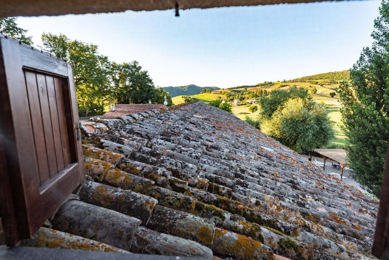 Abadia Farneto Villa Gubbio Bagian luar foto