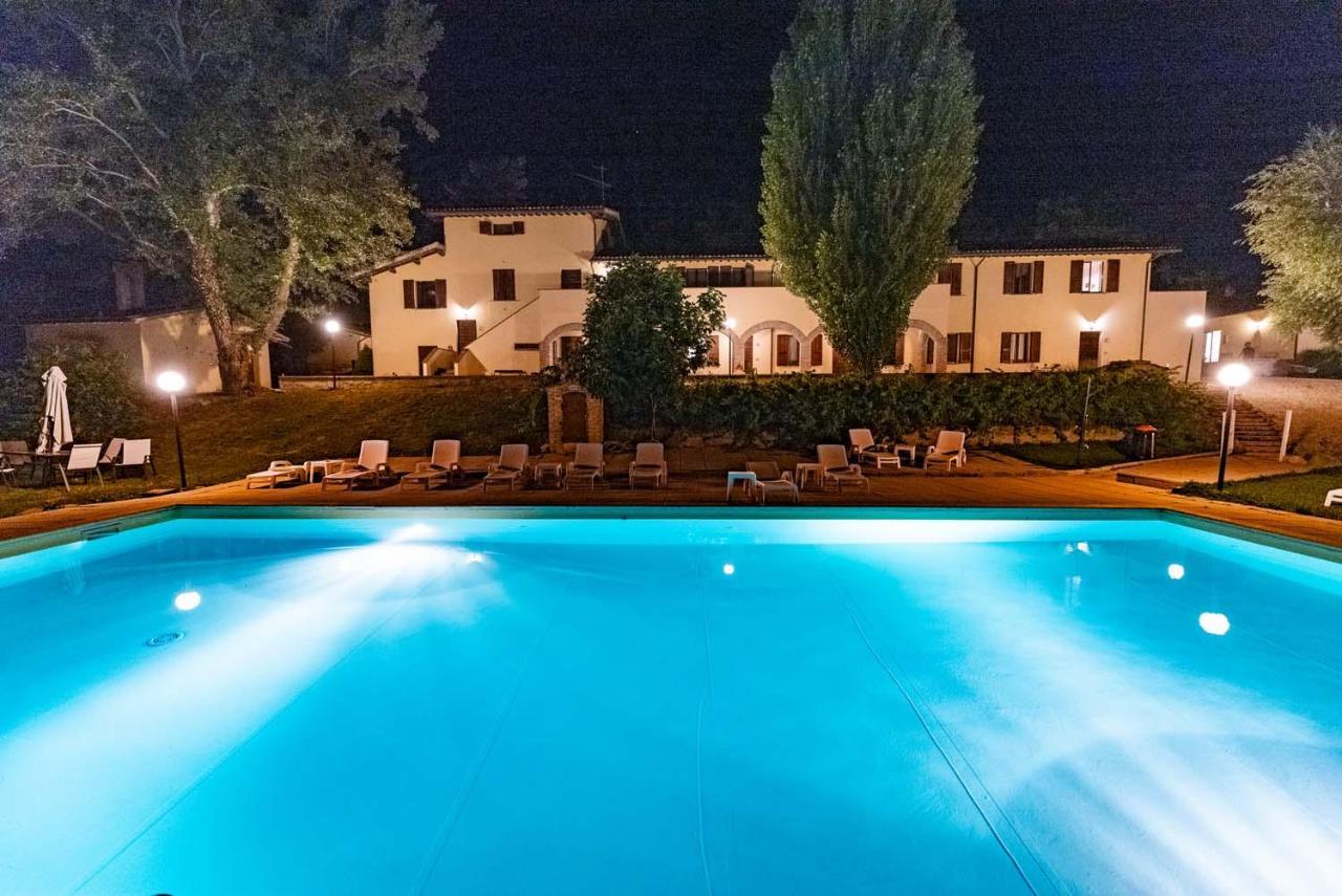 Abadia Farneto Villa Gubbio Bagian luar foto