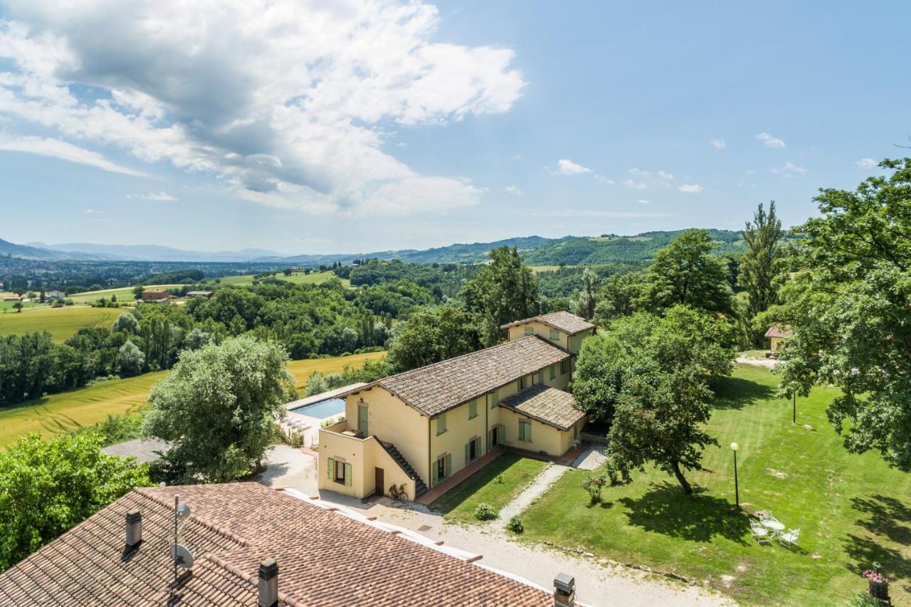 Abadia Farneto Villa Gubbio Bagian luar foto