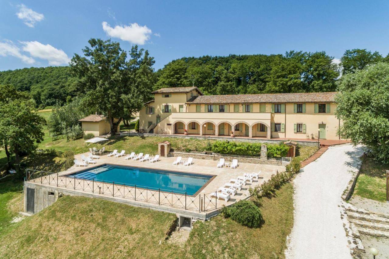 Abadia Farneto Villa Gubbio Bagian luar foto